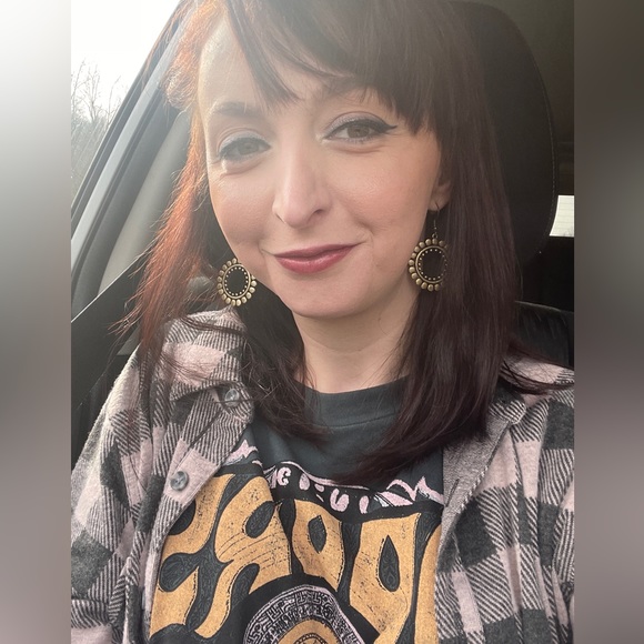 Meet your Posh Ambassador, Sarah 🌸💕 - Picture 2 of 6